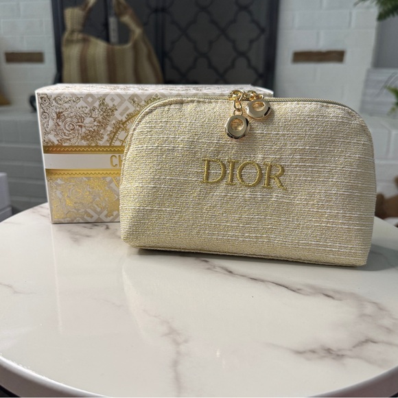 Dior Beauty Pouch - Picture 1 of 3